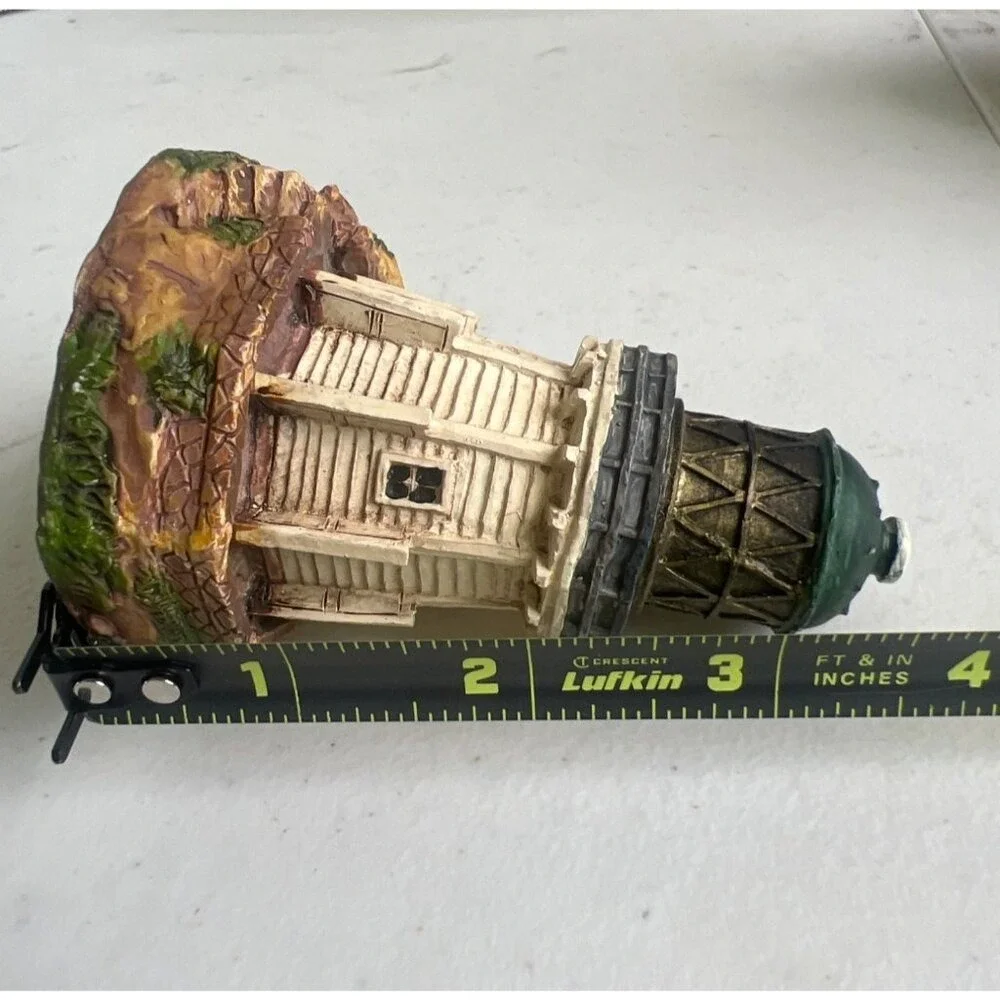 Centre Island NY‎ Lighthouse Figurine Hand Painted Resin Collectible Nautical